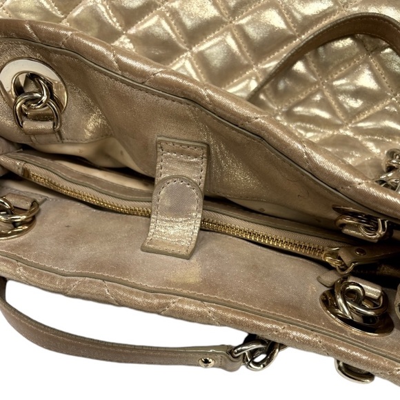 Kate Spade New York Gold Coast Maryanne Tote in Gold Metallic Leather - Picture 7 of 16